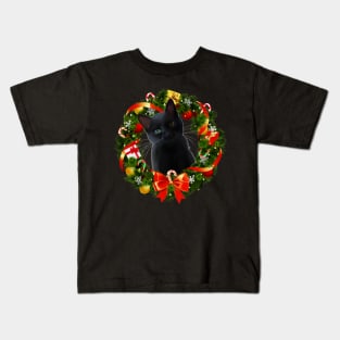 Funny Black Cat Christmas Wreath Ornament Kids T-Shirt